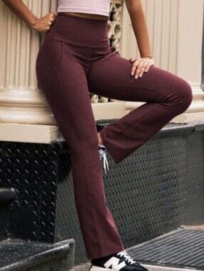 Beyond Yoga Spacedye High Waisted Practice Pocket Bootcut Pant 31" XS/S Burgundy